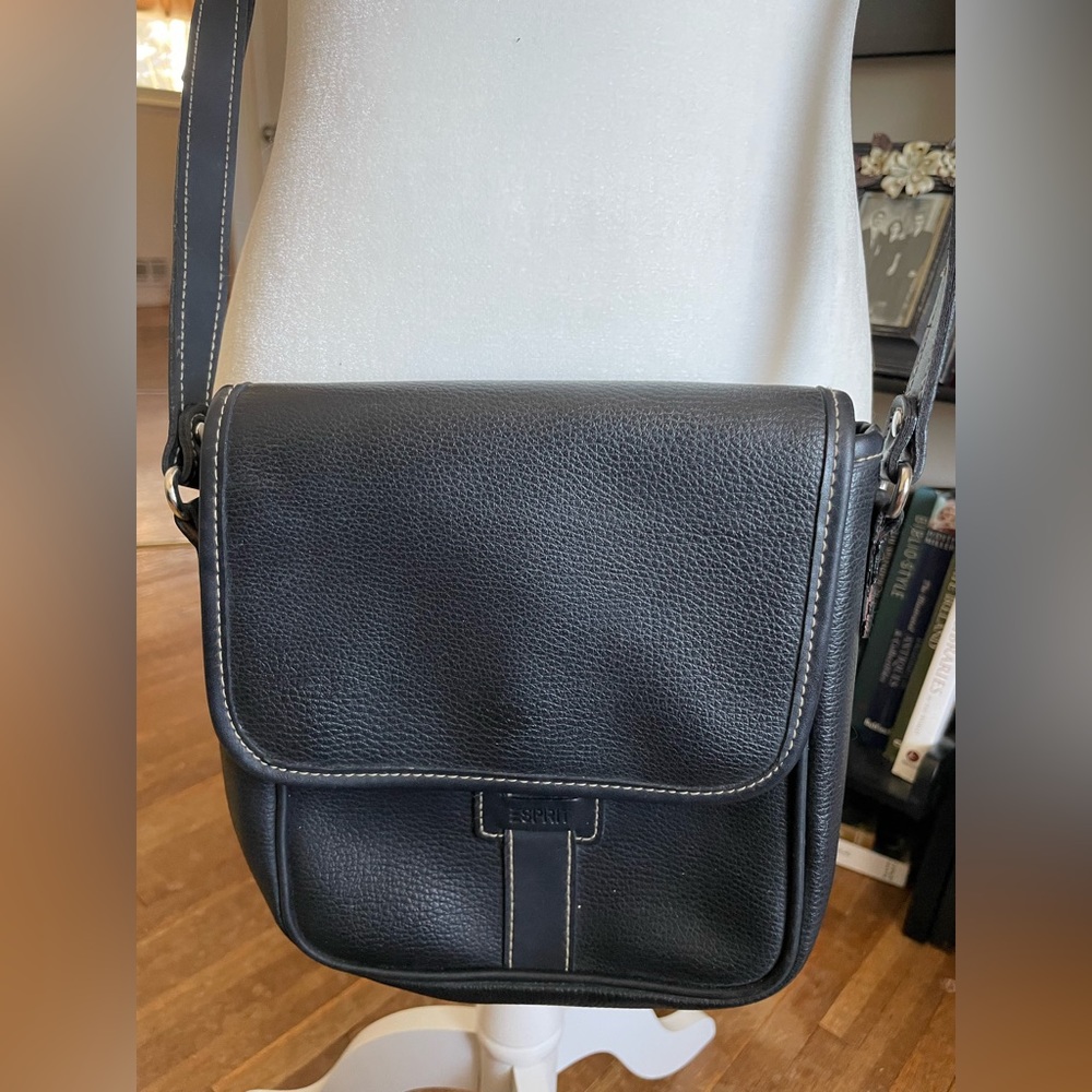 Esprit cross body bag black